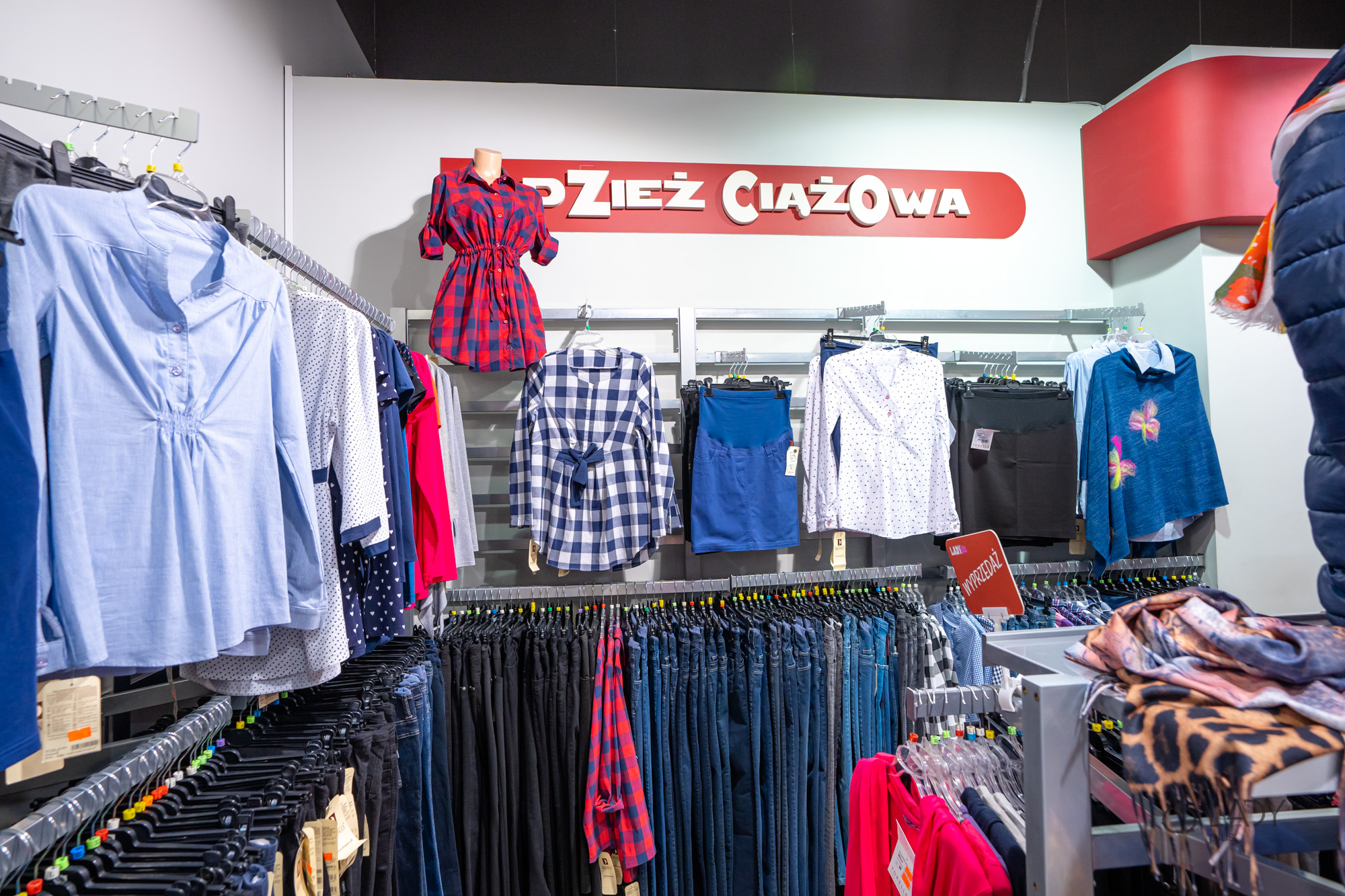 Boutiquen XL Damenbekleidung in großen Größen Umstandsmode Rzeszów Polen